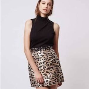 EUC Topshop Gold lamé leopard pencil skirt